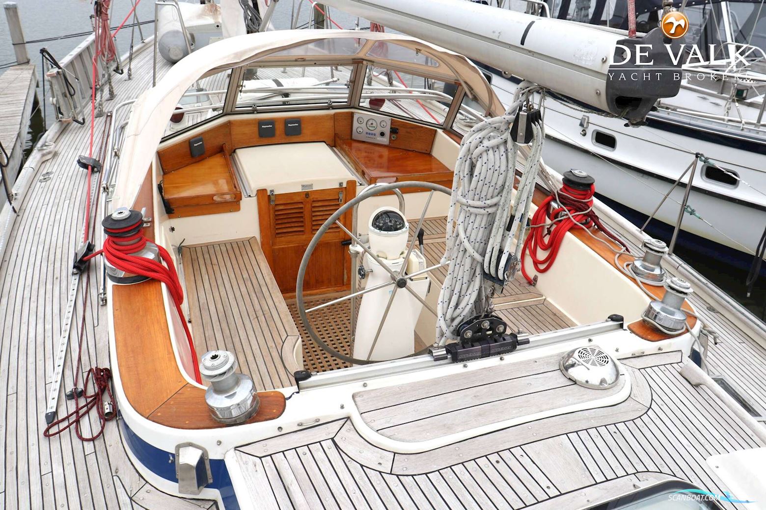 Hallberg Rassy 42 E