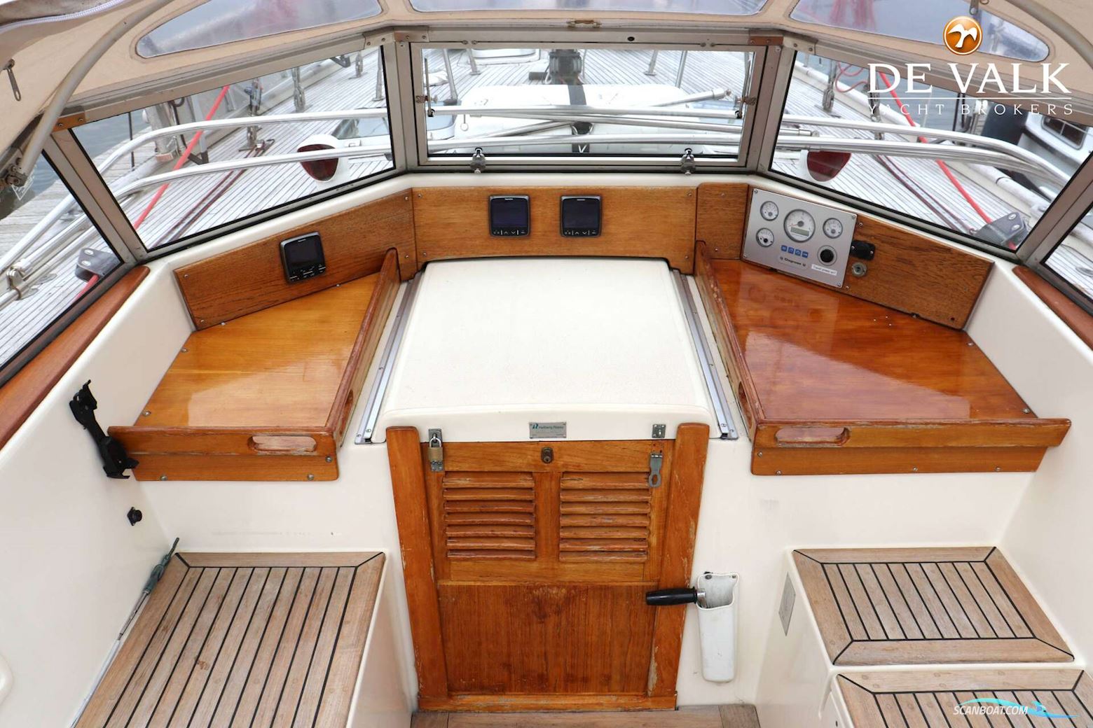 Hallberg Rassy 42 E