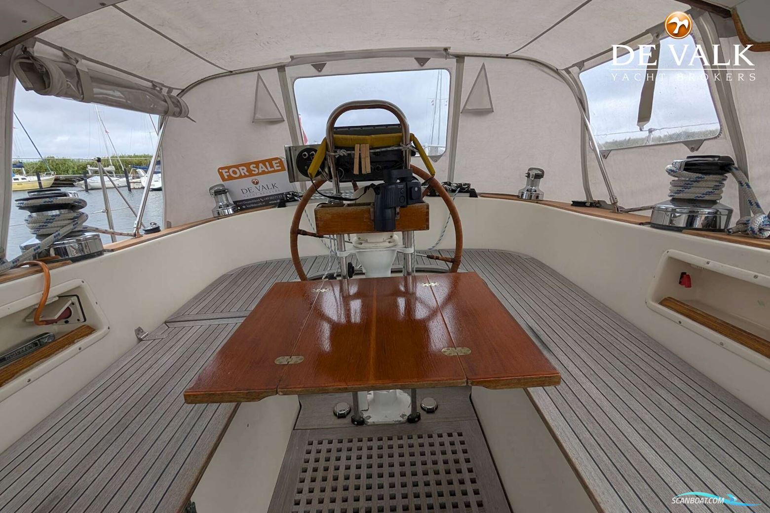 Hallberg Rassy 42 E