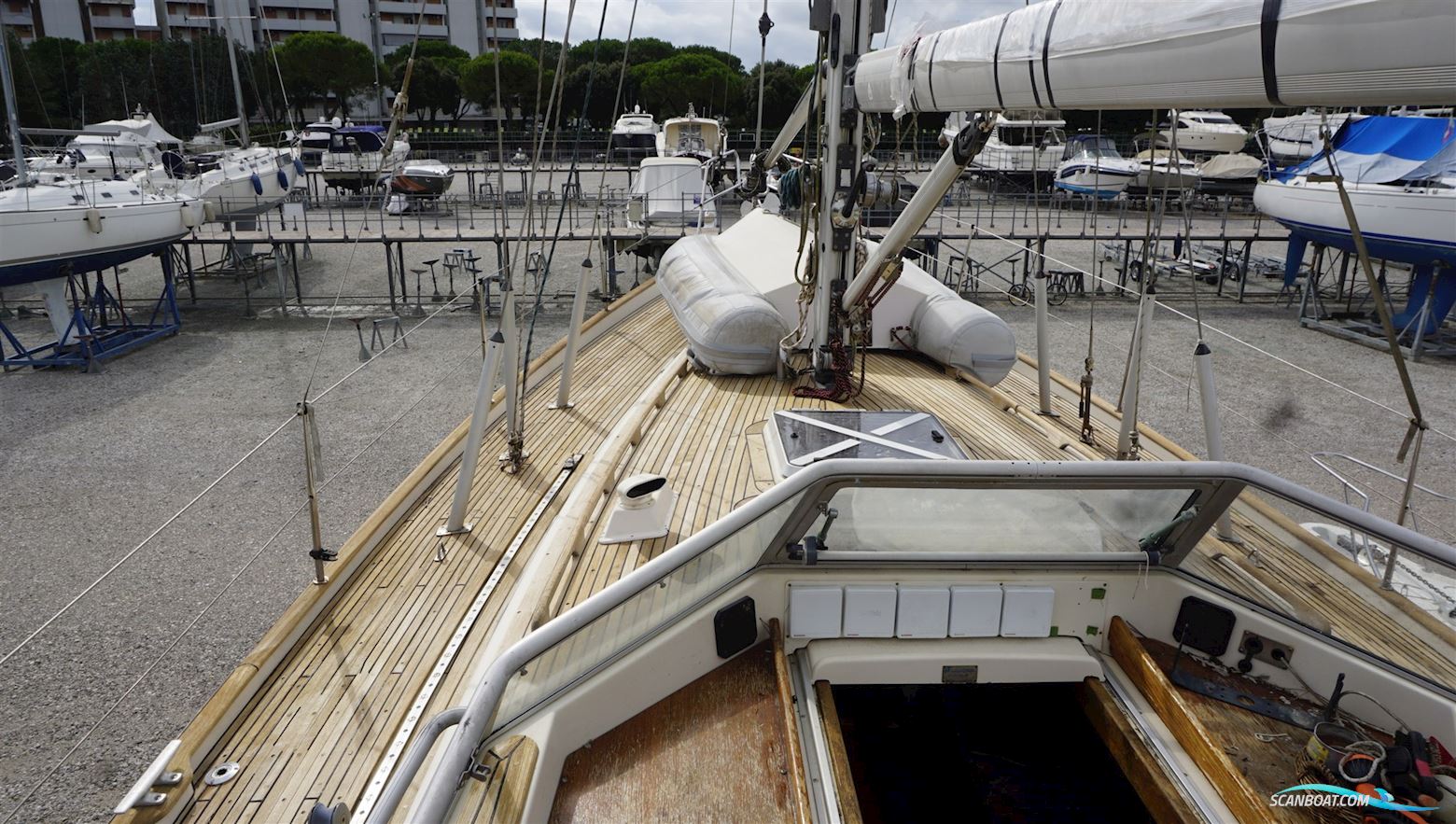 Hallberg Rassy 42 F MK I