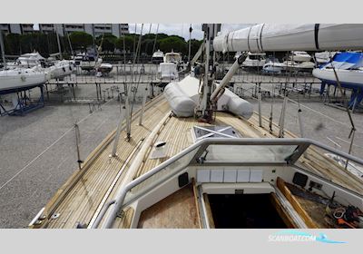 Hallberg Rassy 42 F MK I Sejlbåd 1992, med Volvo Penta motor, Italien
