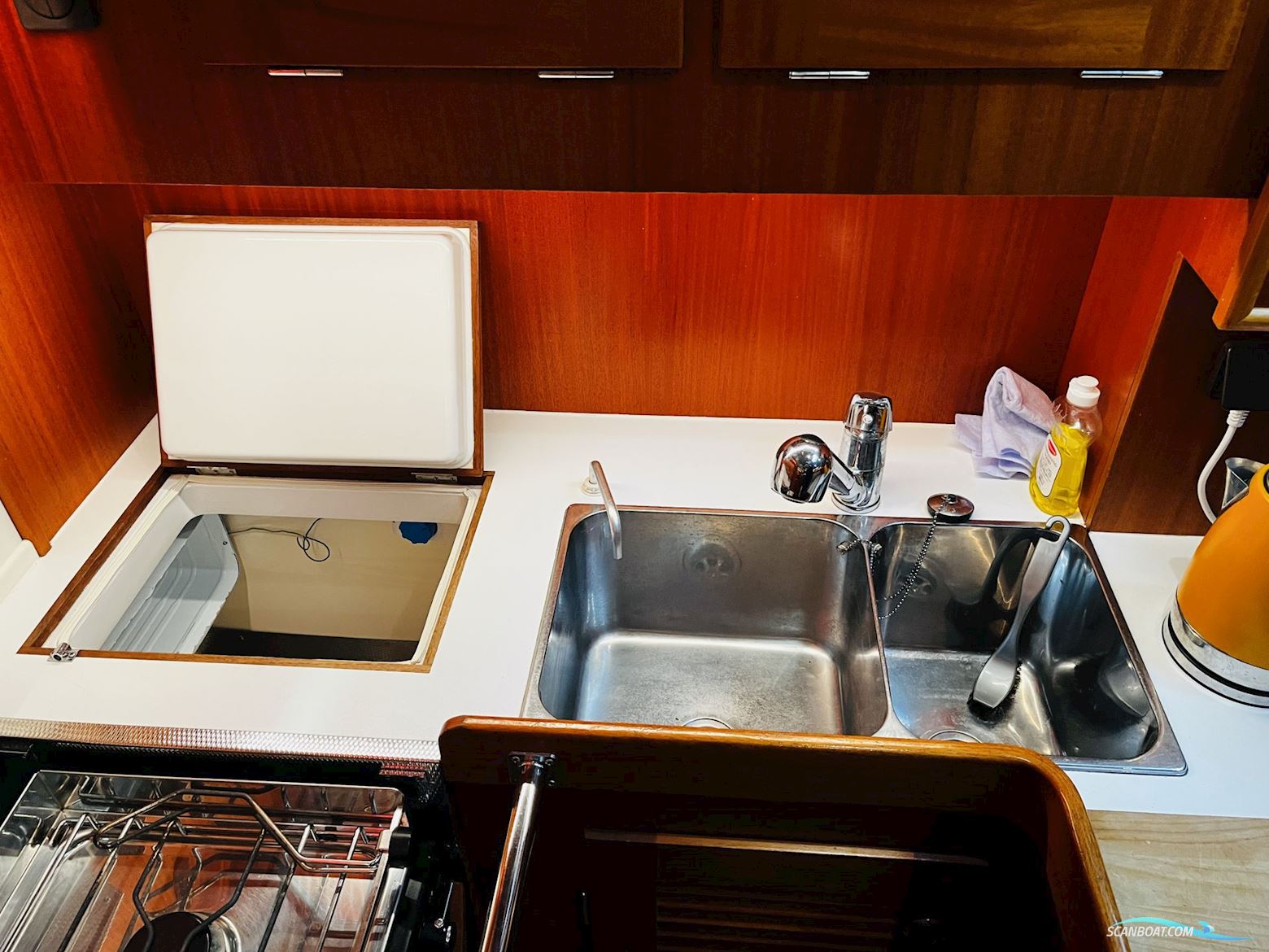 Hallberg-Rassy 42 F MkII