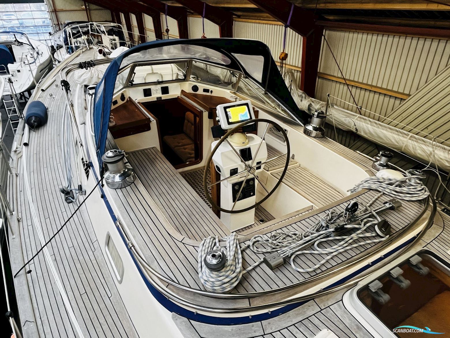 Hallberg-Rassy 42 F MkII