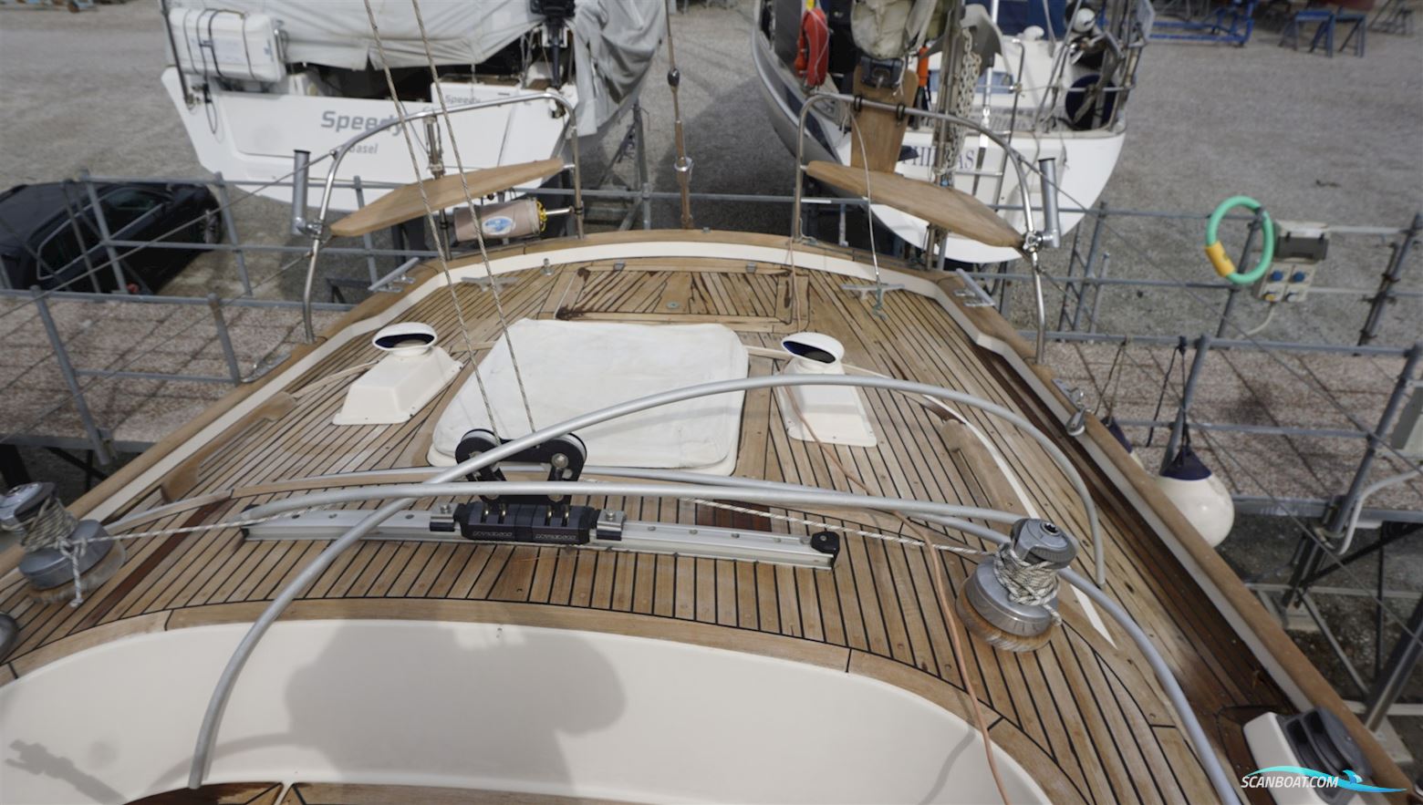 Hallberg Rassy 42 F