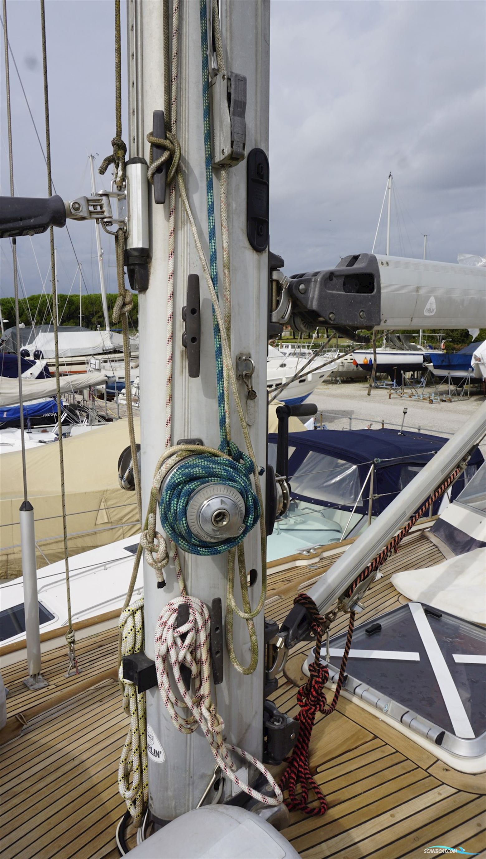 Hallberg Rassy 42 F