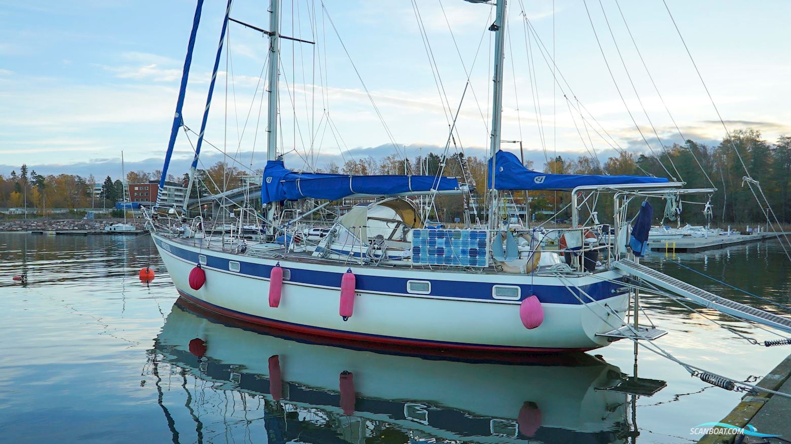 Hallberg-Rassy 42 Ketch