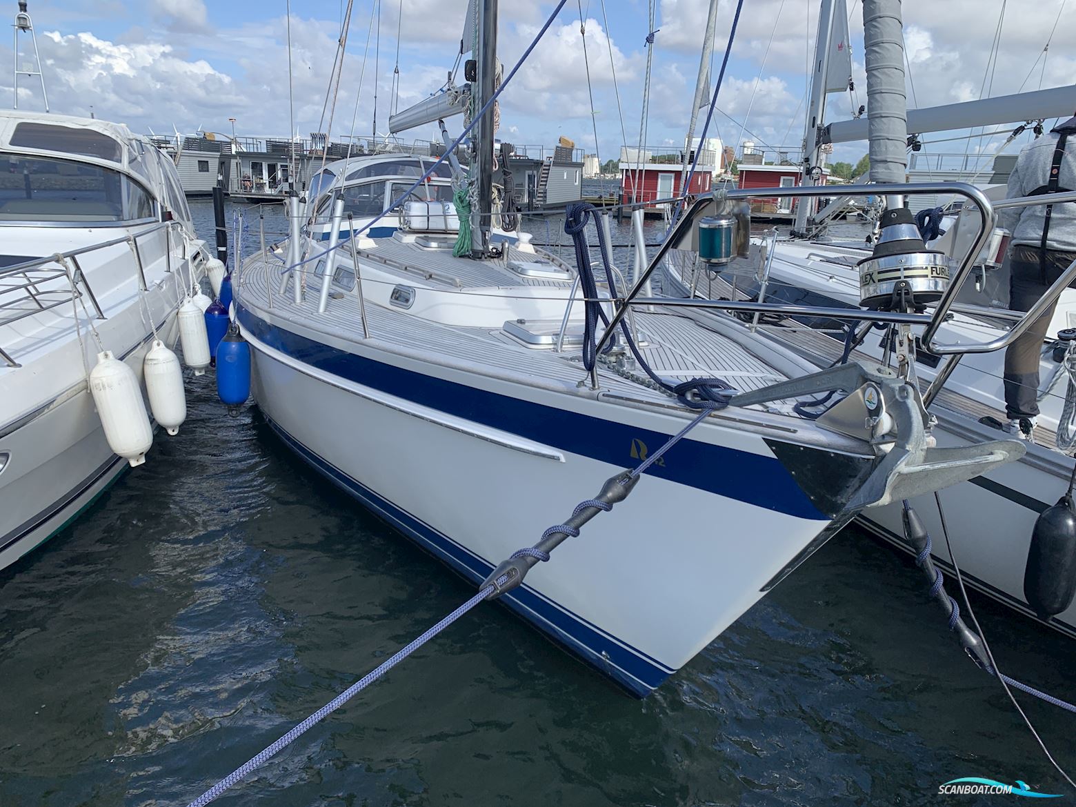 Hallberg-Rassy 42