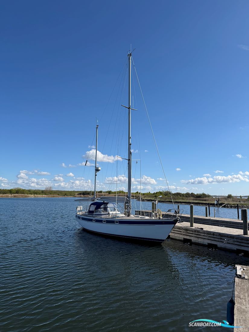 Hallberg-Rassy 42