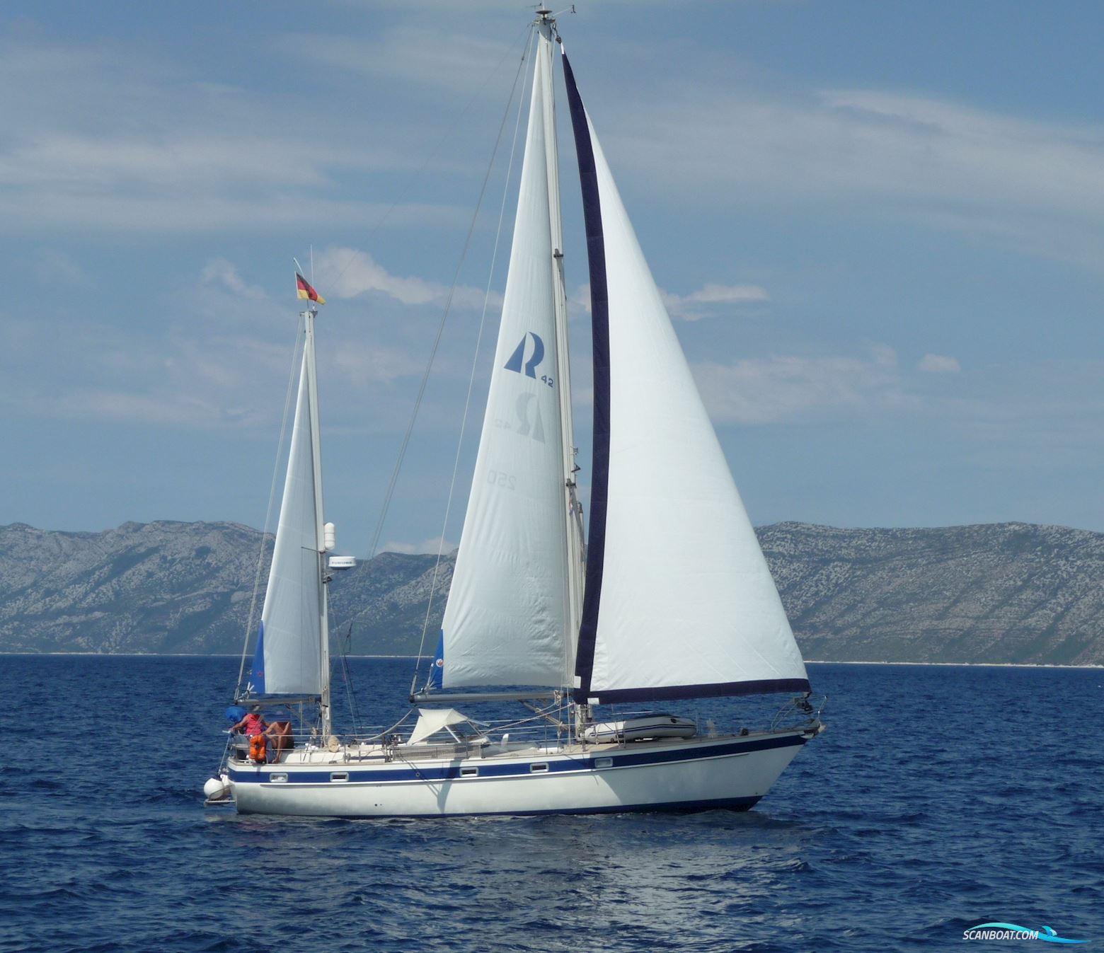 Hallberg-Rassy 42E