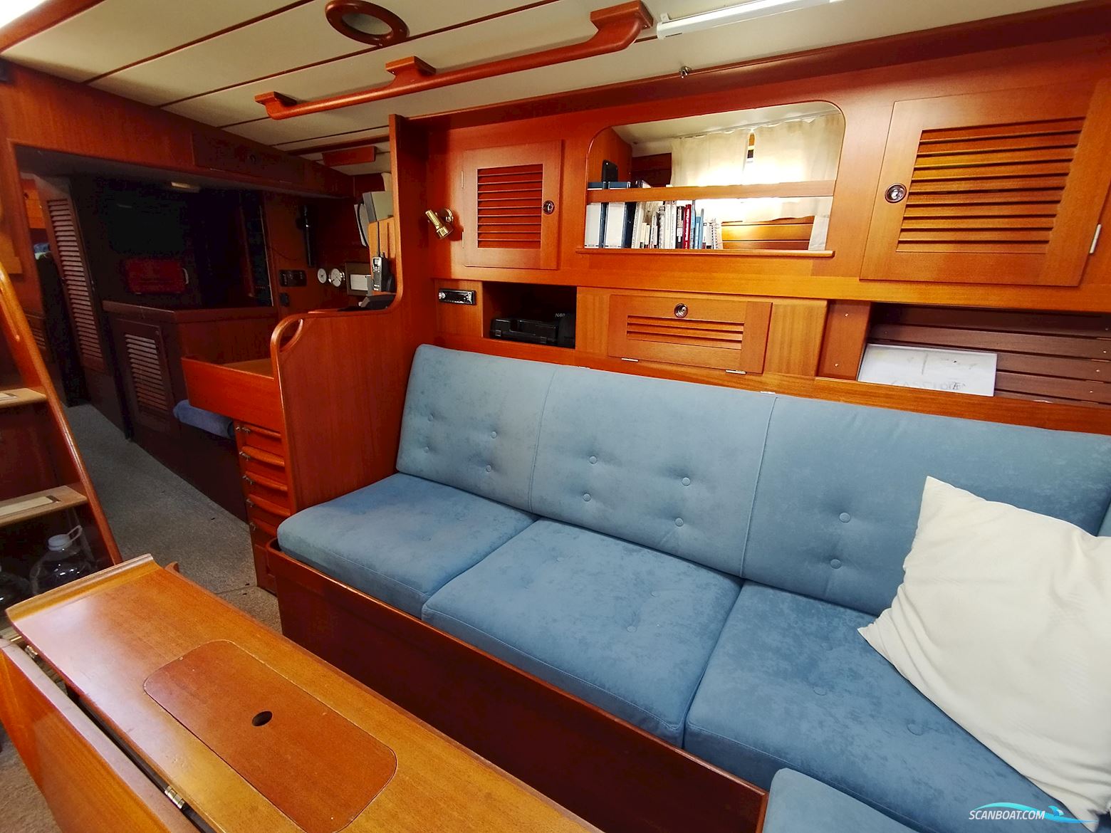 Hallberg-Rassy 42E