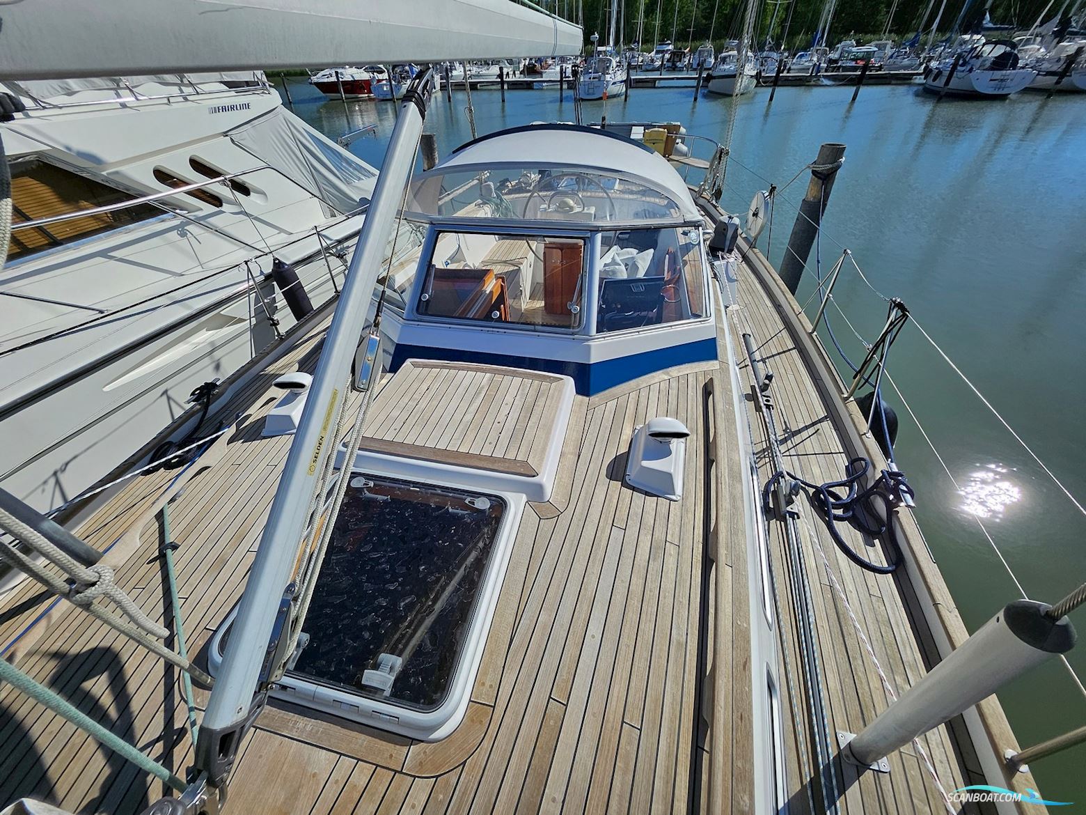 Hallberg-rassy 43