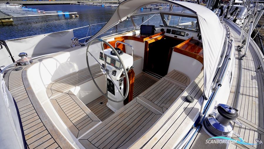 Hallberg-Rassy 43
