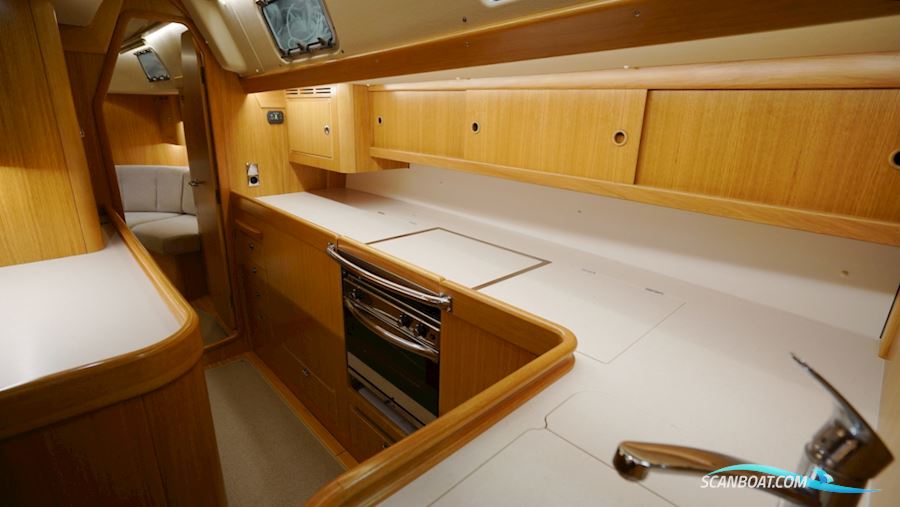 Hallberg-Rassy 44