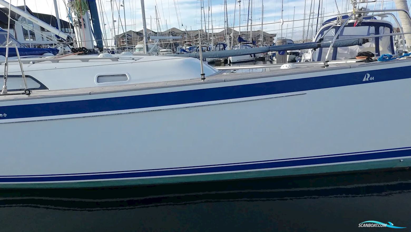 Hallberg-rassy 44