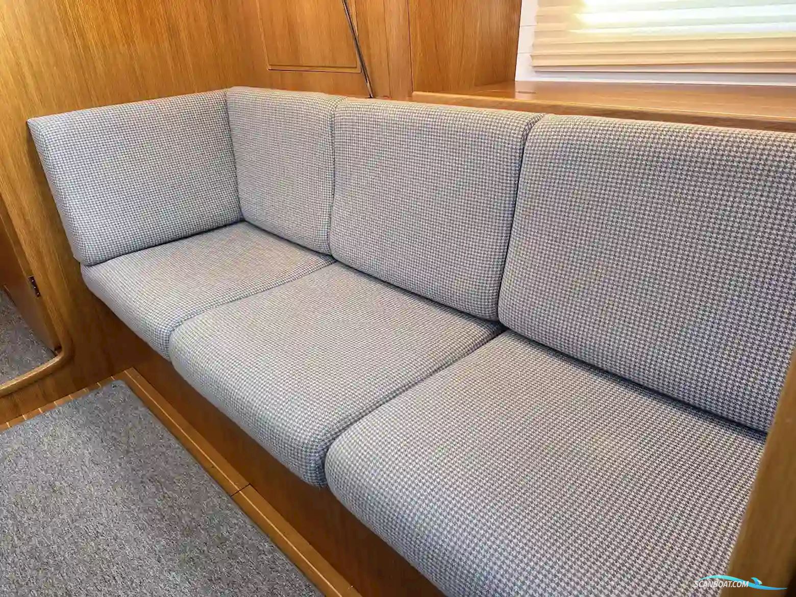 Hallberg-rassy 44