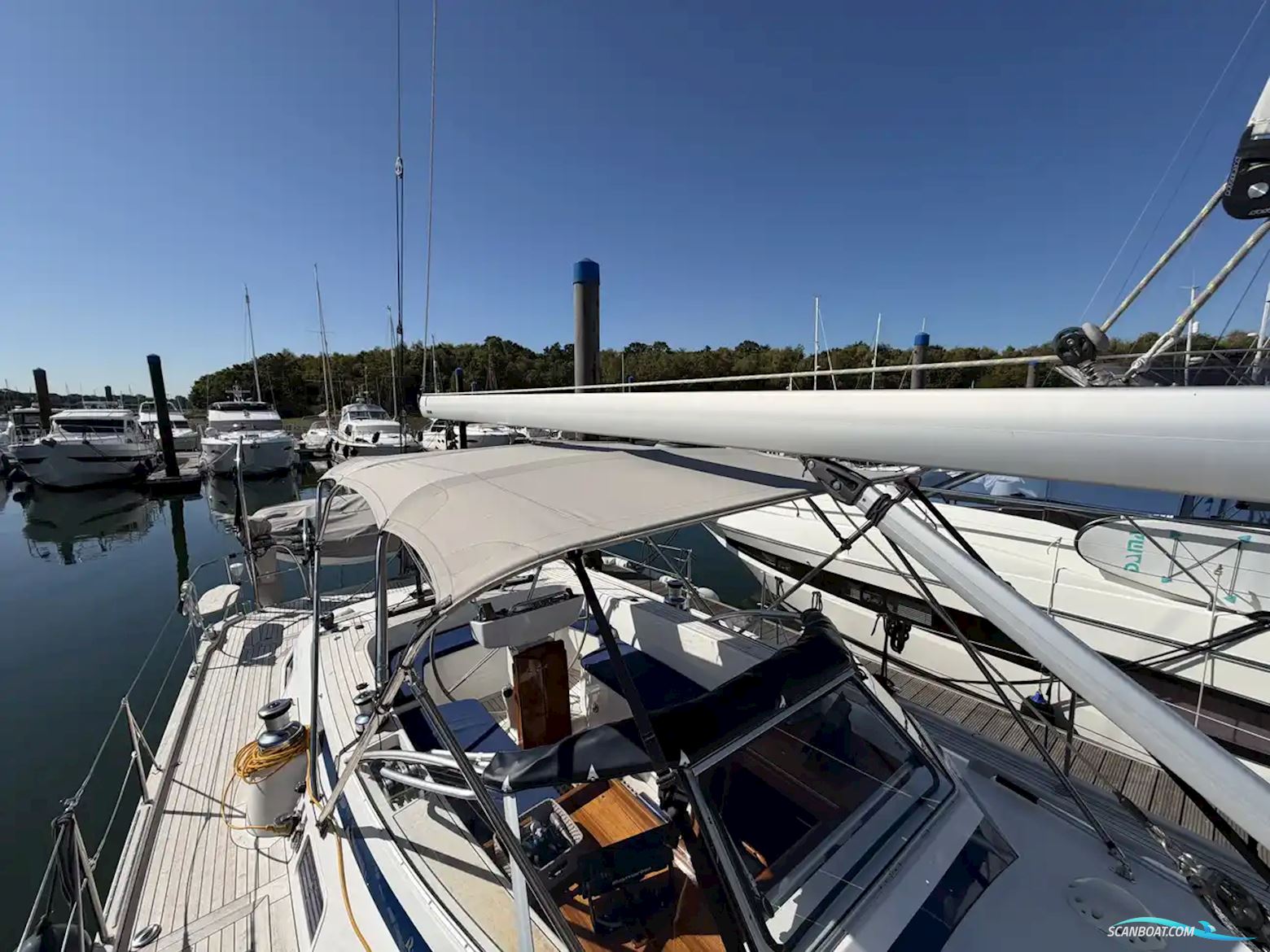 Hallberg-Rassy 44