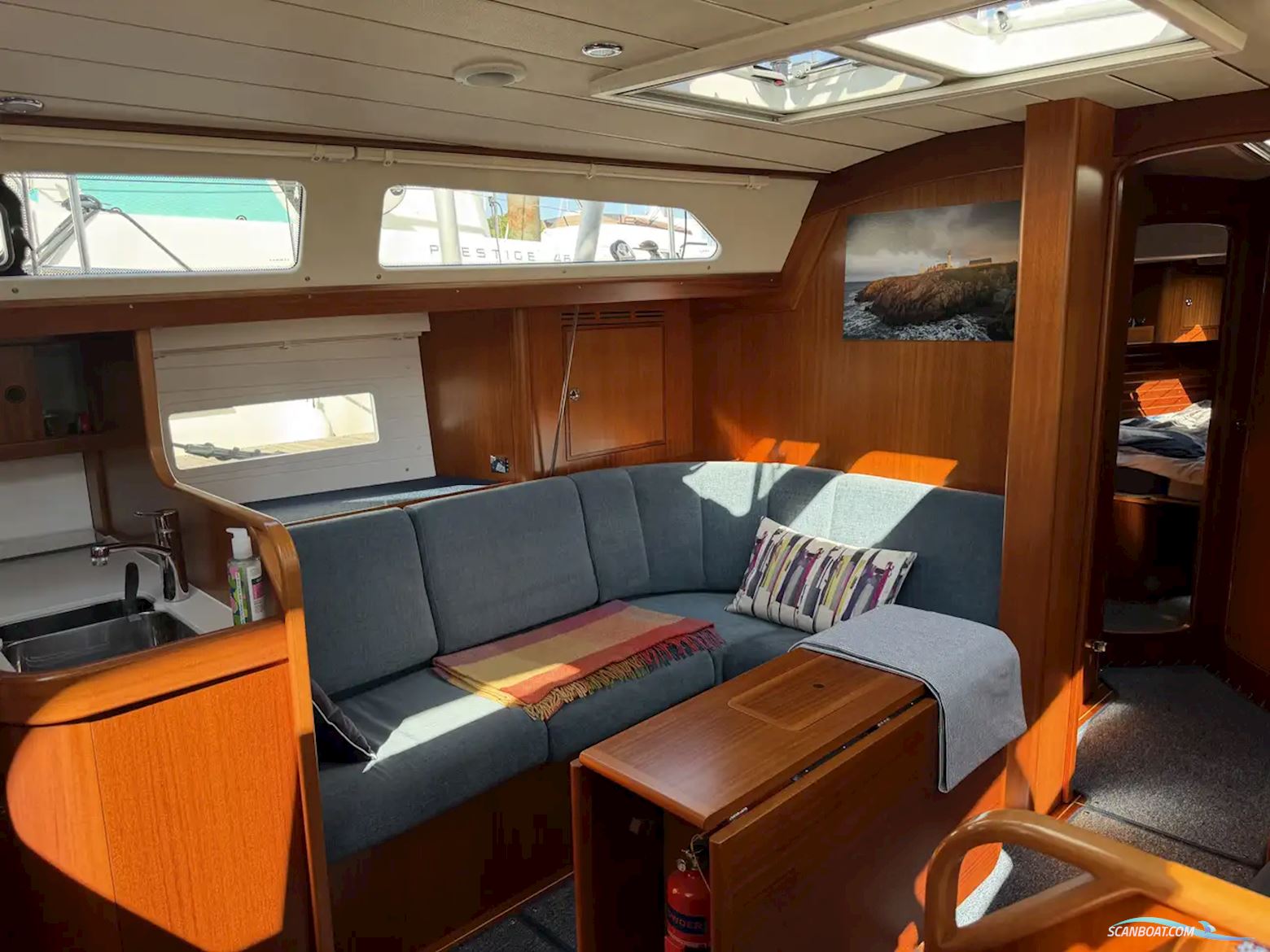 Hallberg-Rassy 44