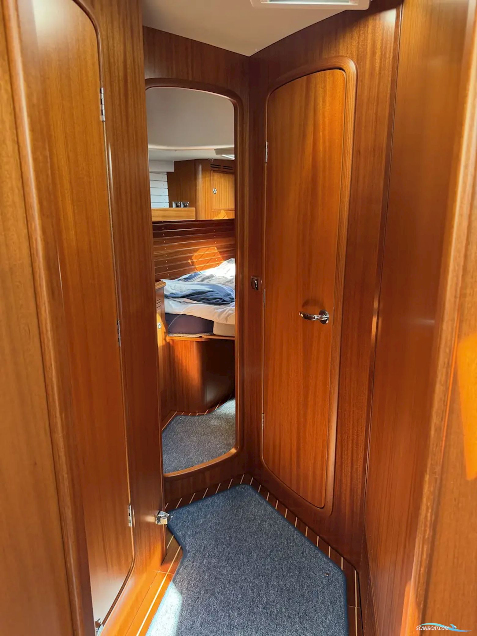 Hallberg-Rassy 44