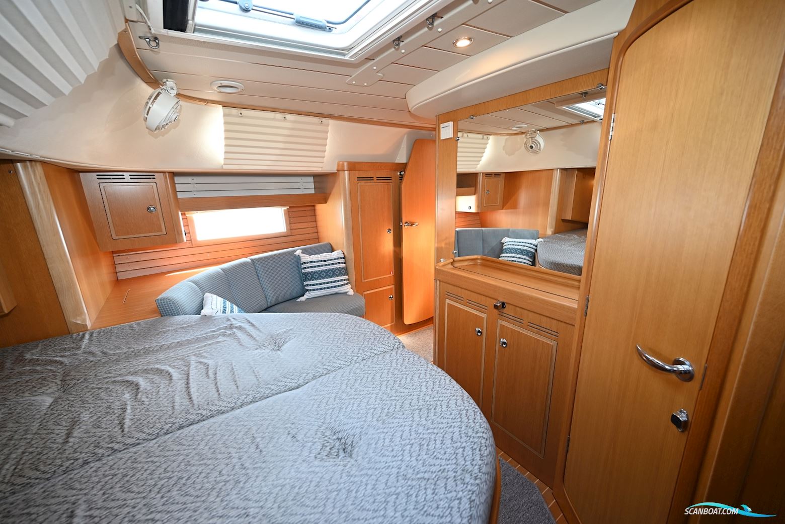 Hallberg Rassy 44