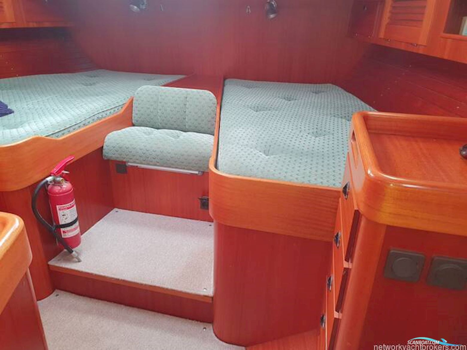Hallberg Rassy 46