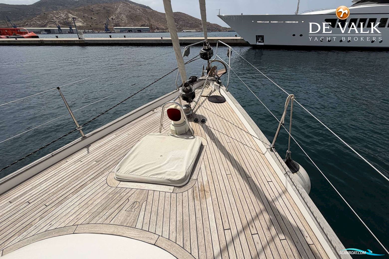 Hallberg Rassy 46