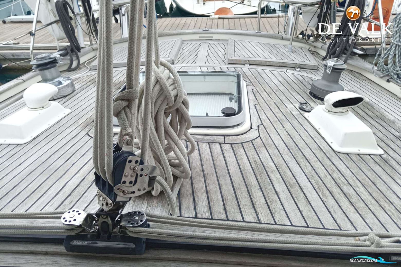 Hallberg Rassy 49