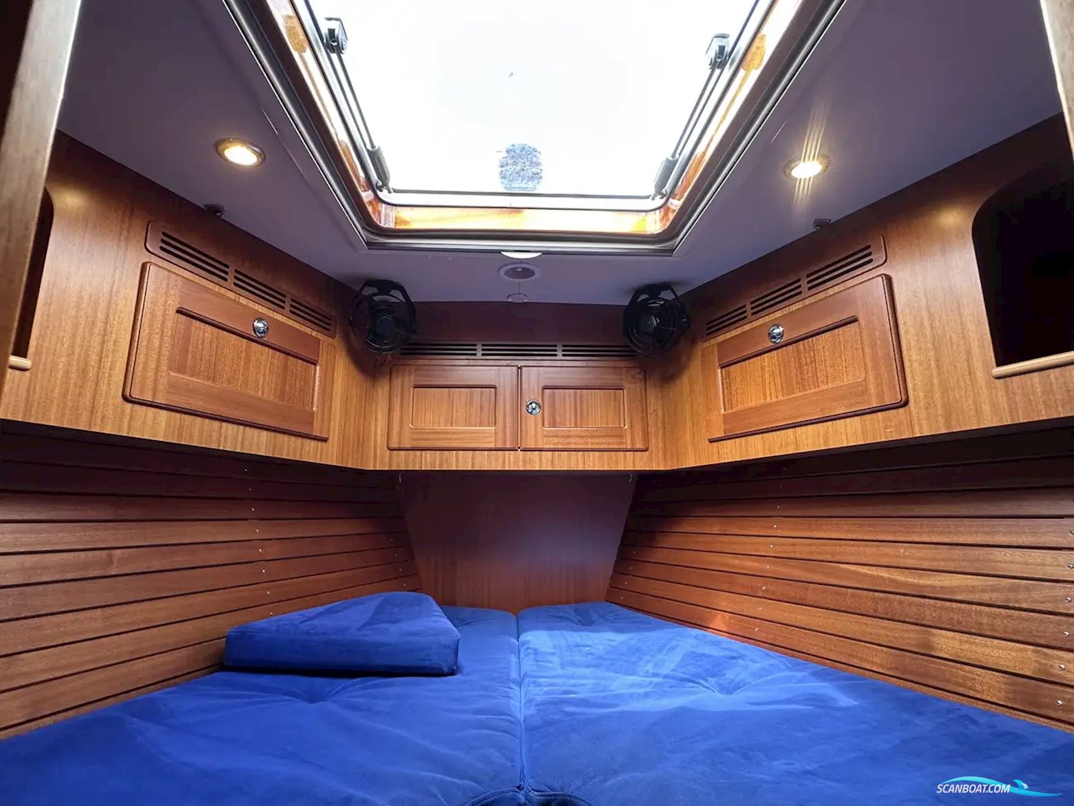 Hallberg-Rassy 54