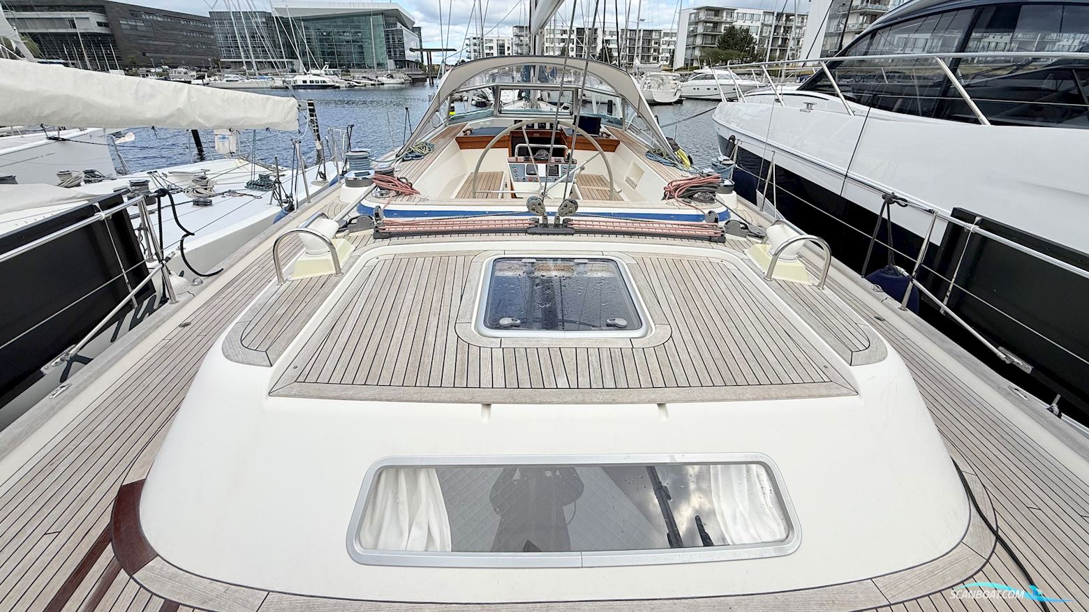Hallberg-Rassy 54