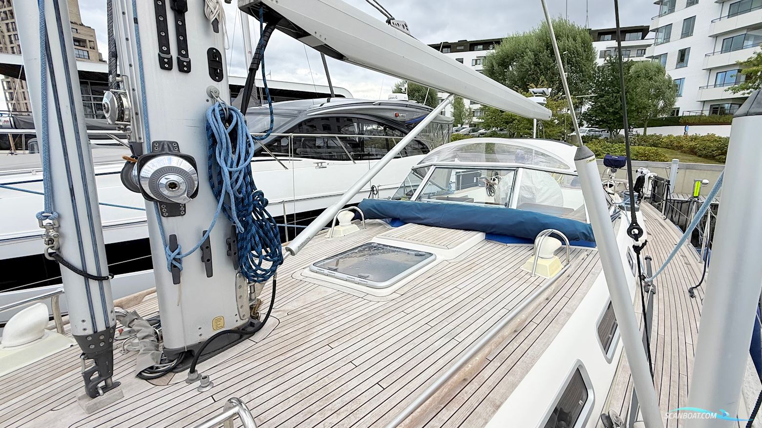 Hallberg-Rassy 54