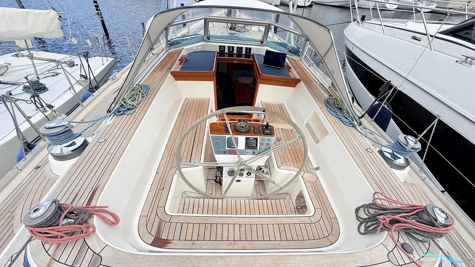 Hallberg-Rassy 54