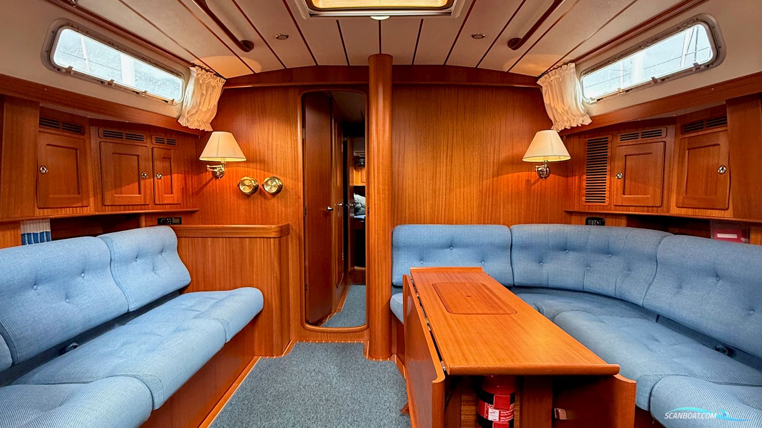 Hallberg-Rassy 54