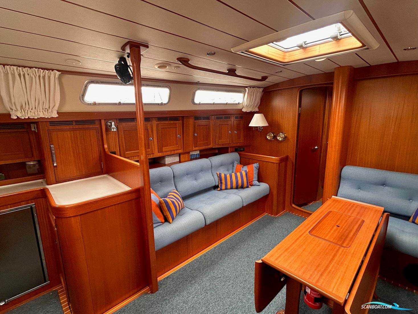Hallberg-Rassy 54