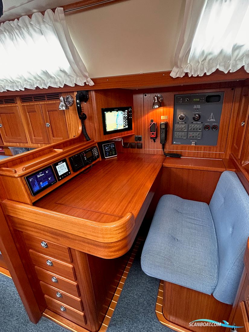 Hallberg-Rassy 54