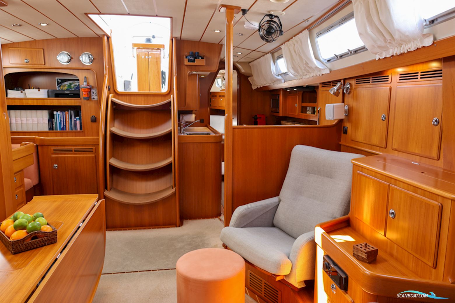 Hallberg-Rassy 54