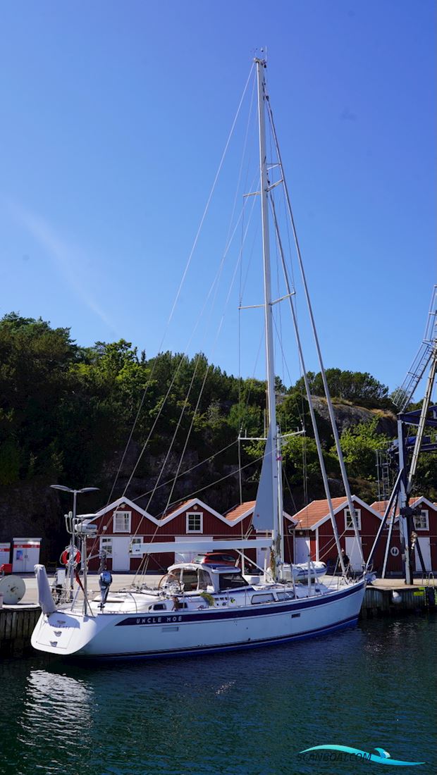 Hallberg-Rassy 55