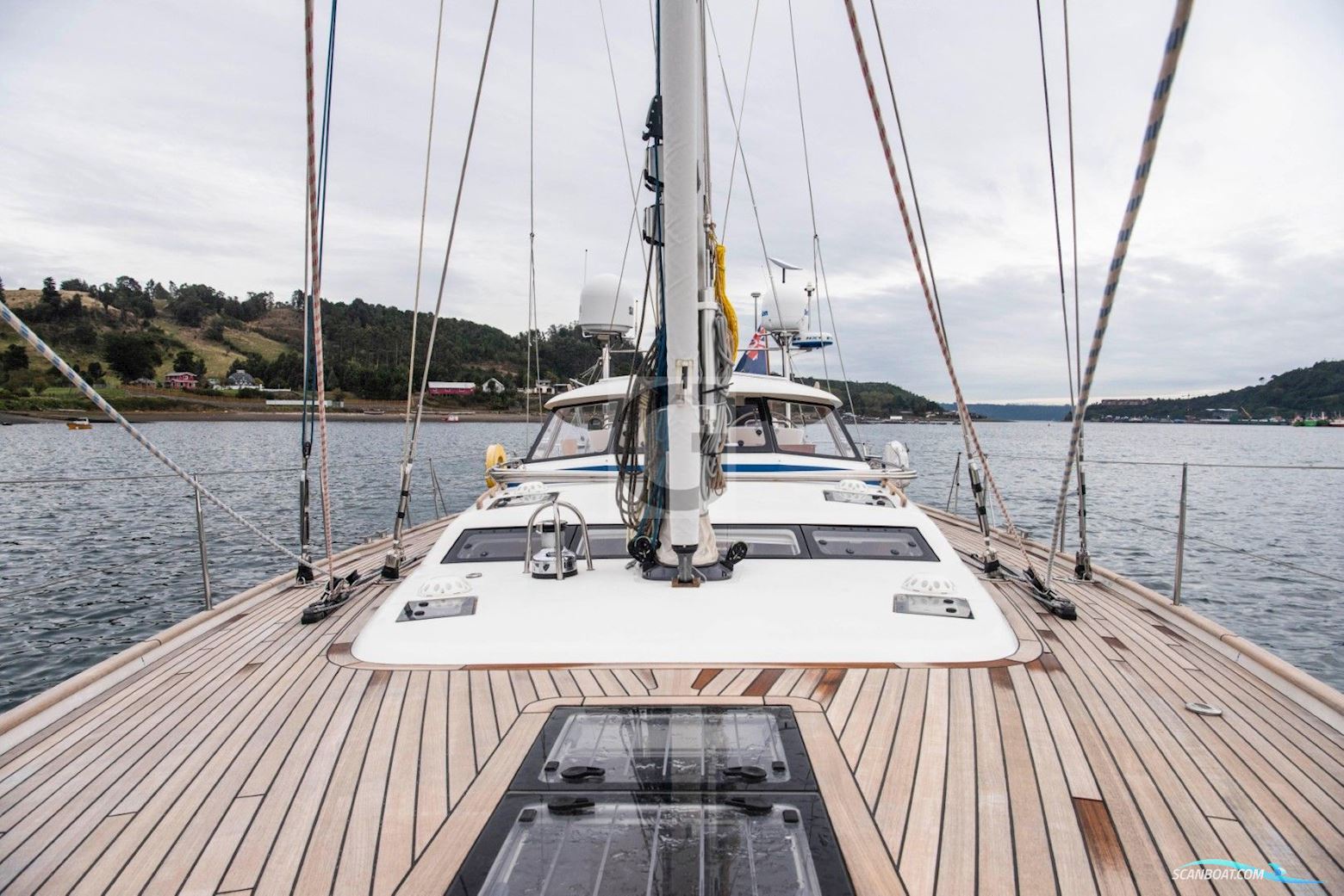 Hallberg-Rassy 57