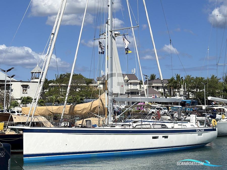 Hallberg-Rassy 57