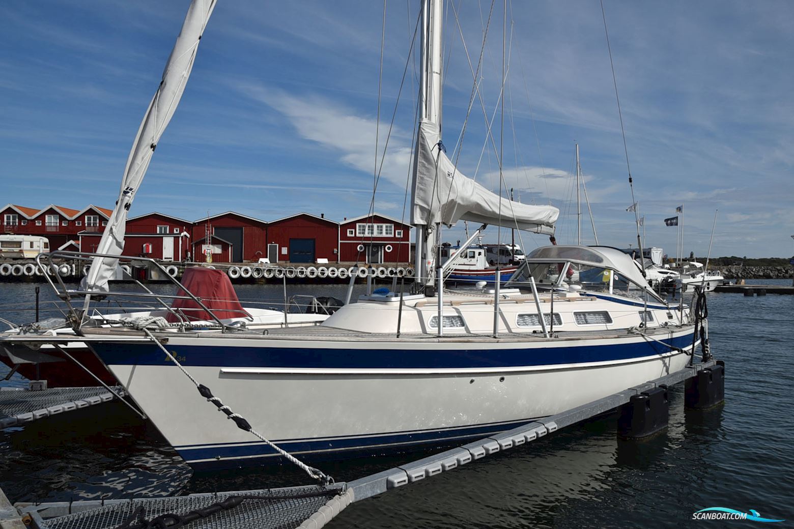 Hallberg-Rassy Hallberg- Rassy 34 Sejlbåd 1999, med Volvo Penta MD2030C motor, Sverige