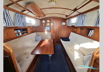 Hallberg Rassy HR 31 Monsun Sejlbåd 1975, med Perkins-Sabre Perama M25 motor, Tyskland