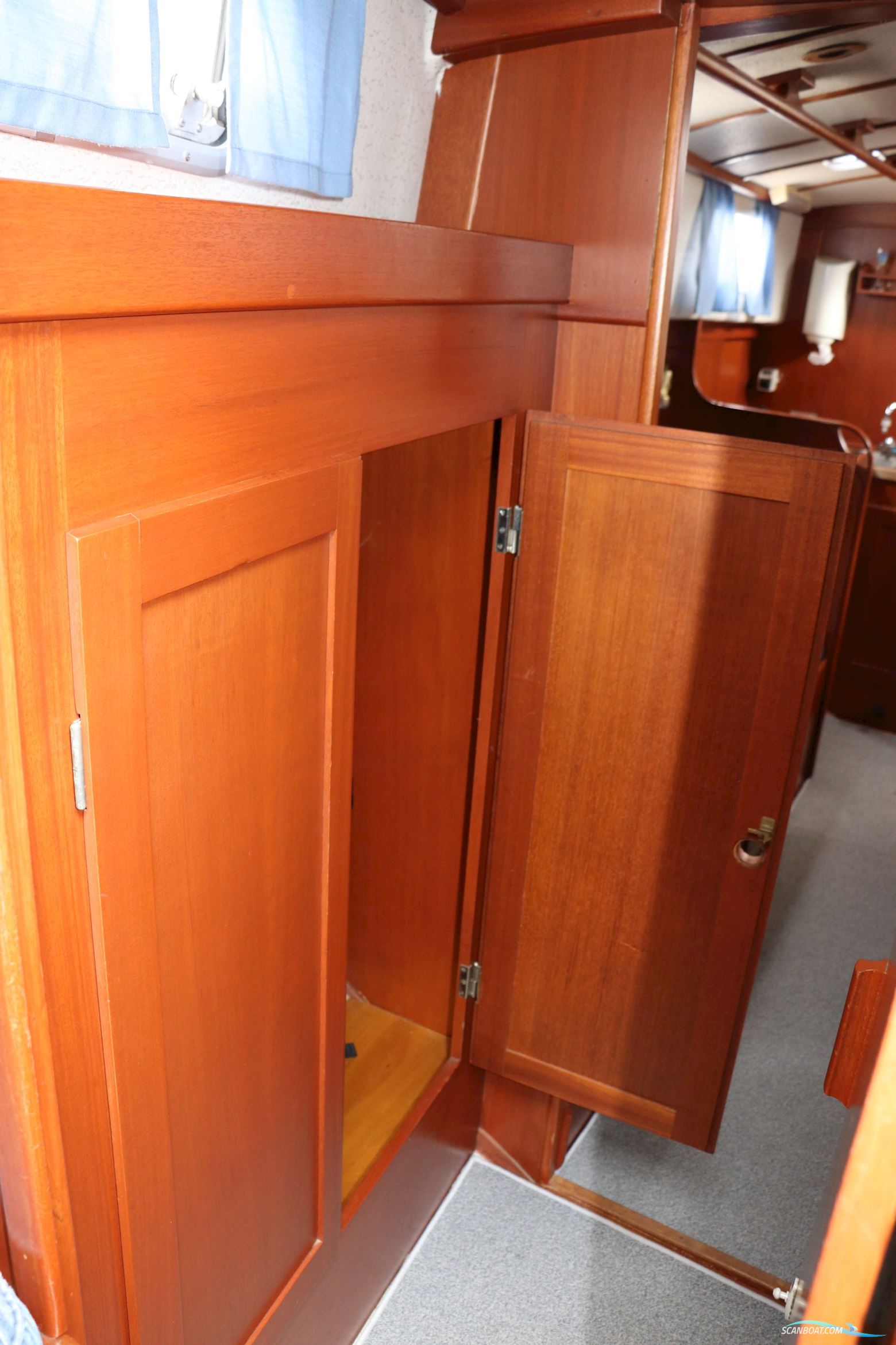 Hallberg-Rassy Kutter