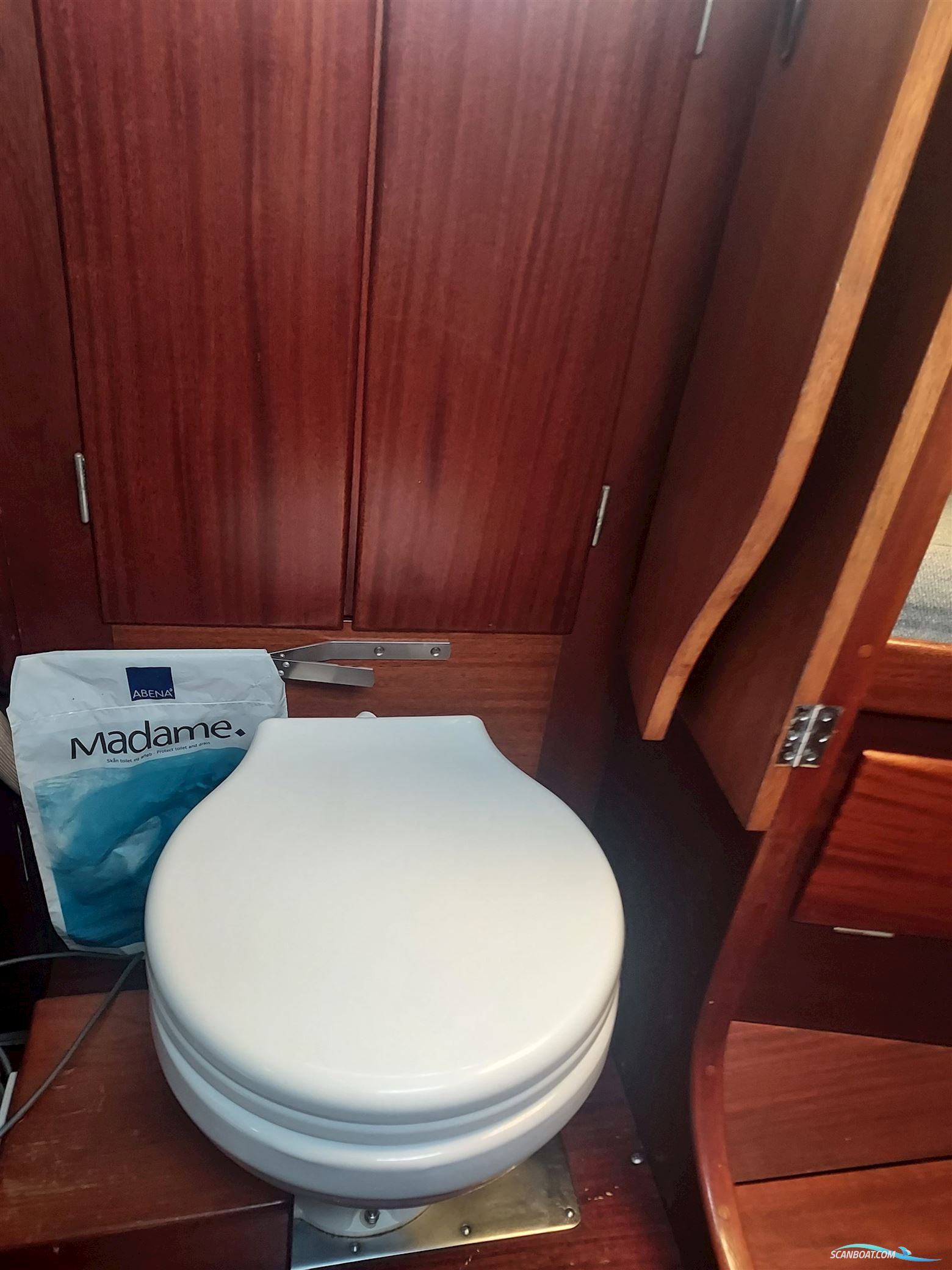 Hallberg Rassy Mistrees 32