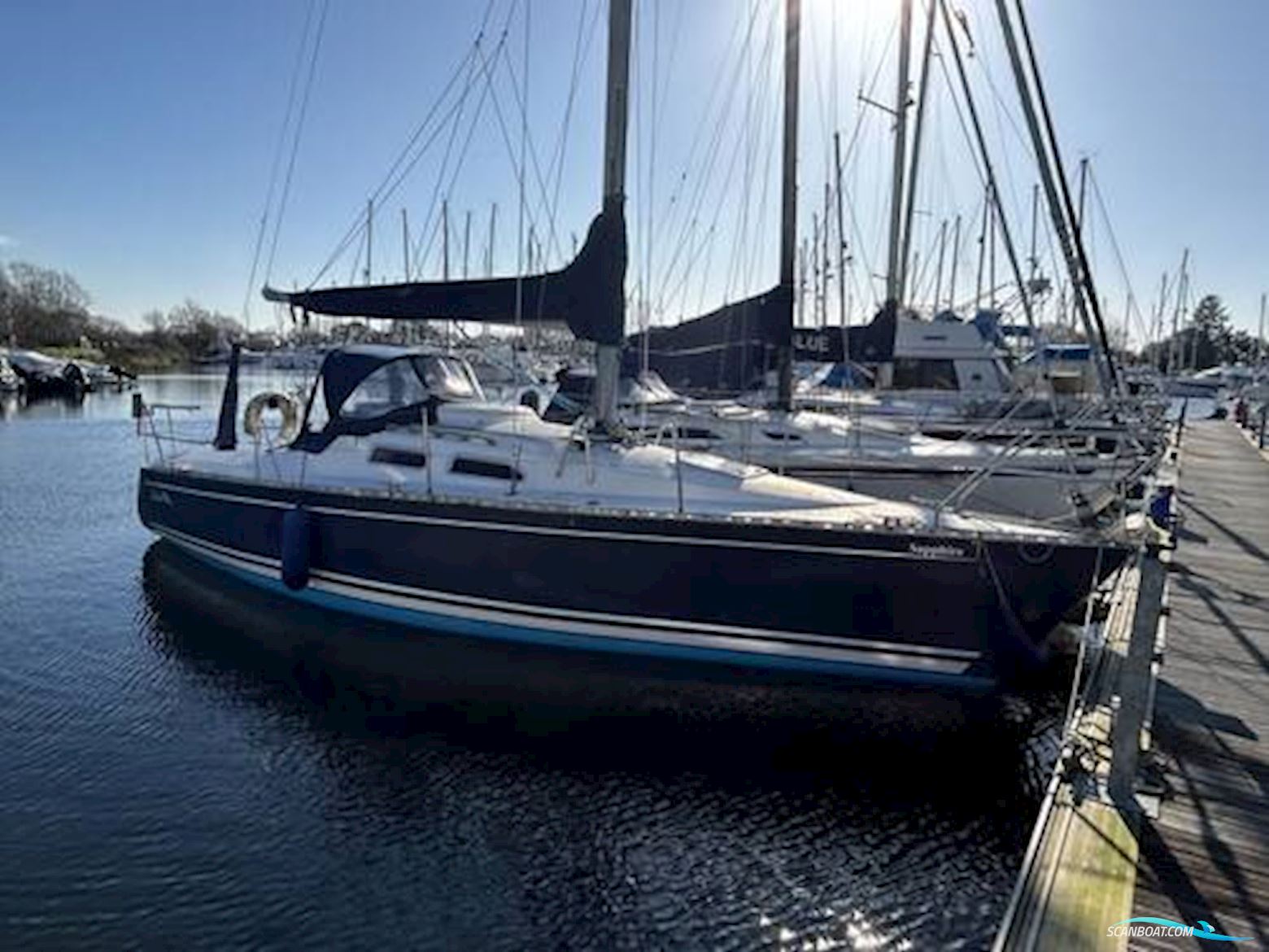 Hanse 300 Sejlbåd 2003, med Yanmar 2GM20 motor, England