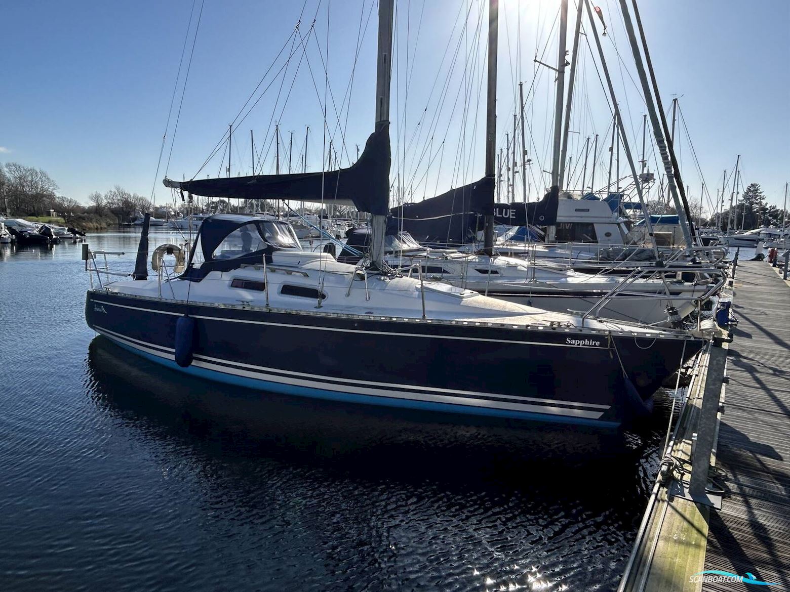 Hanse 300 Sejlbåd 2003, med Yanmar 2GM20 motor, England