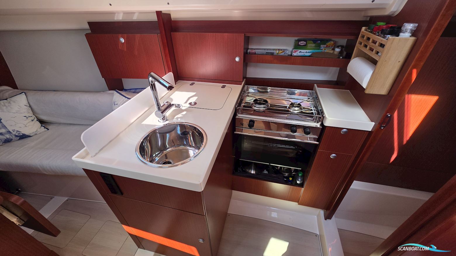 Hanse 315