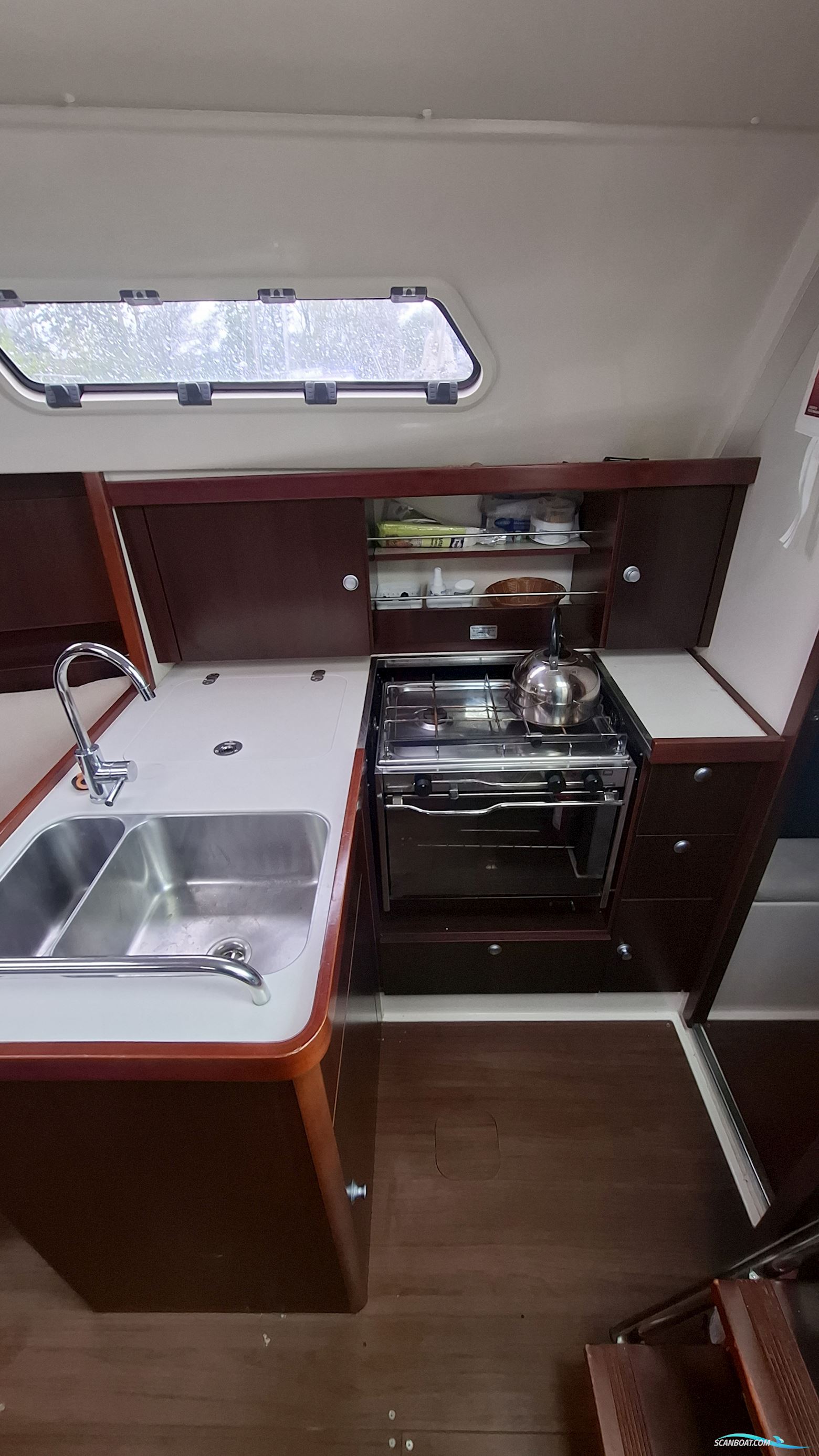 Hanse 320