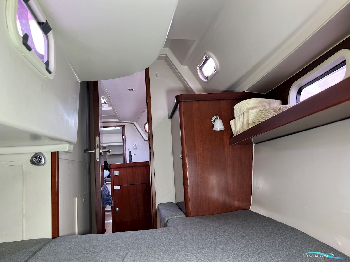 Hanse 320