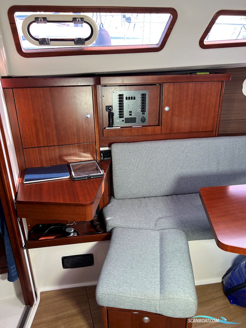Hanse 320