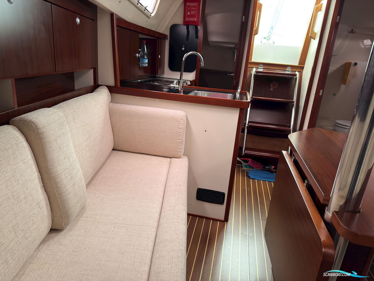 Hanse 320