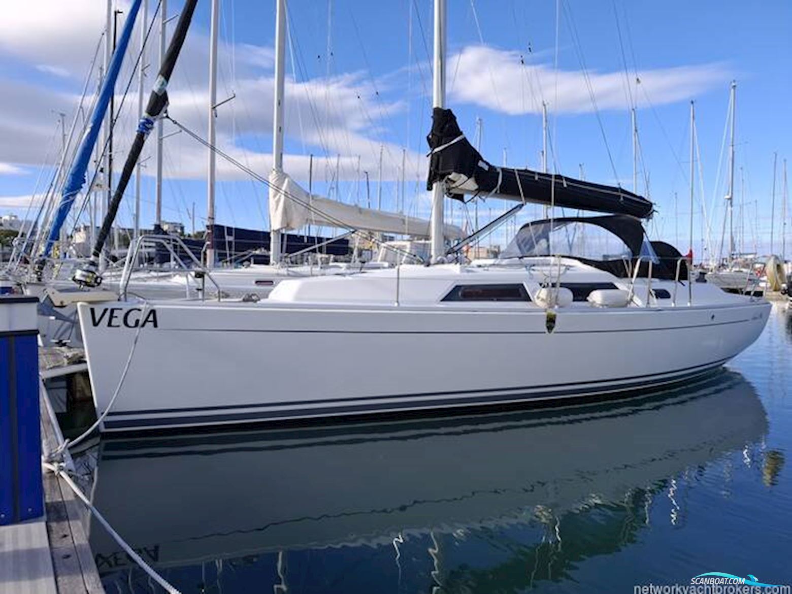 Hanse 325