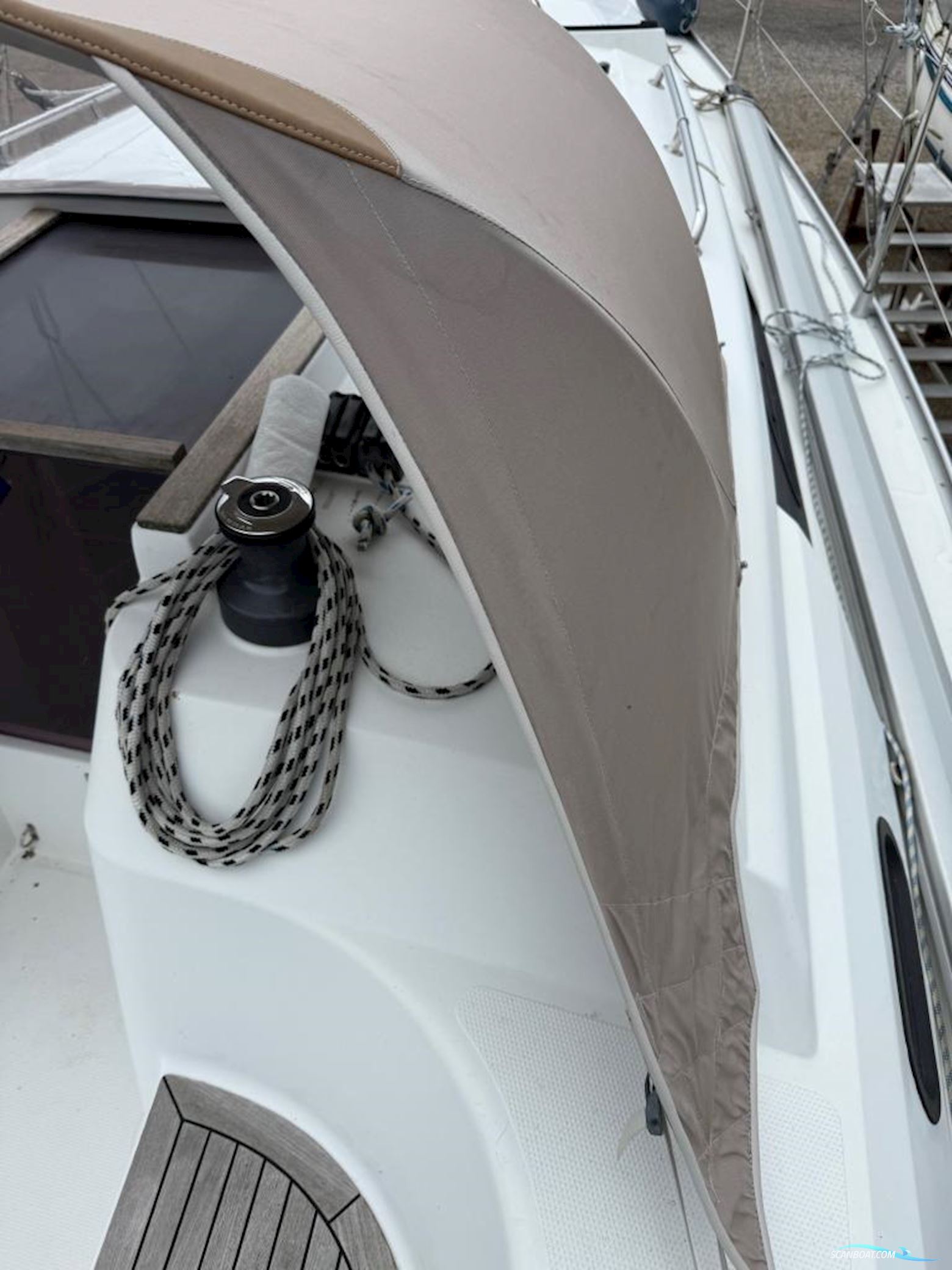 Hanse 325